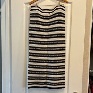 Women’s Knit Skirt